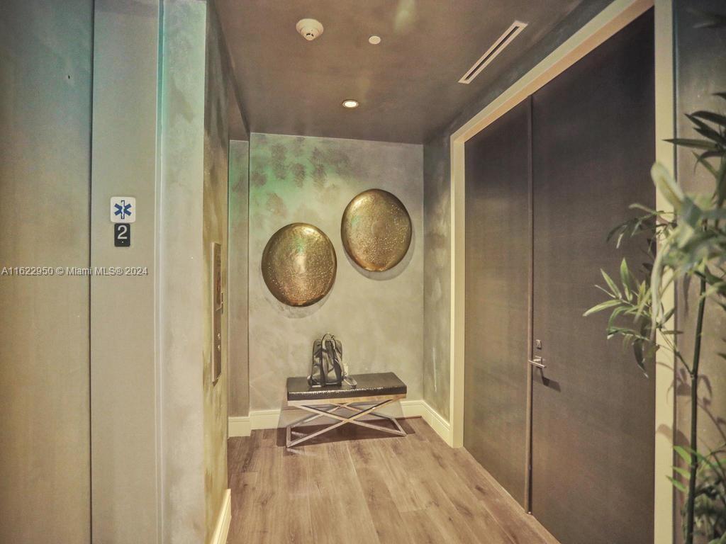 ECHO CONDO - Residential Lease