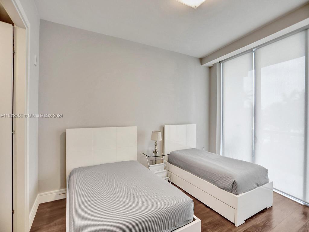 ECHO CONDO - Residential Lease