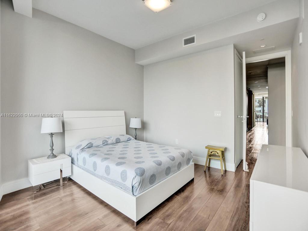 ECHO CONDO - Residential Lease