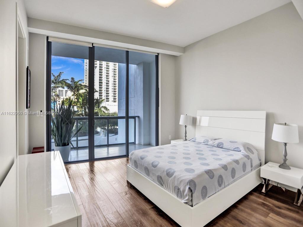 ECHO CONDO - Residential Lease