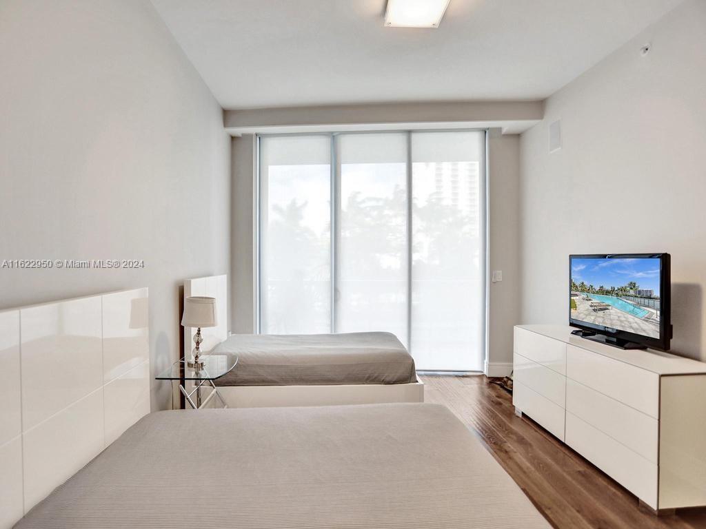 ECHO CONDO - Residential Lease