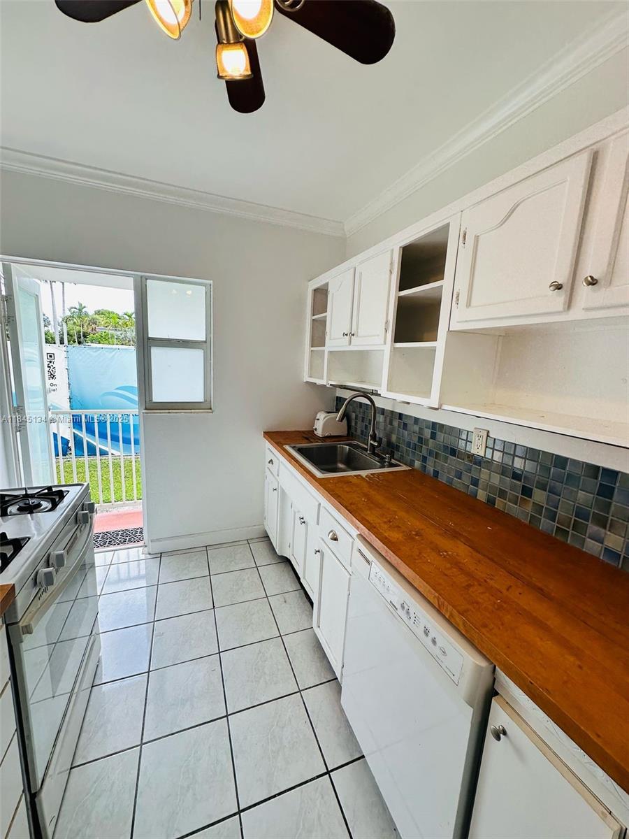 HARBOUR POINT CONDO - Residential Lease