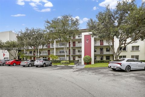 750 SW 133rd Ter 114C Pembroke Pines FL 33027