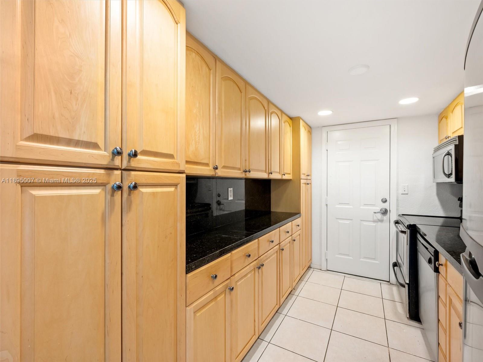 KEY ISLANDER CONDO - Residential