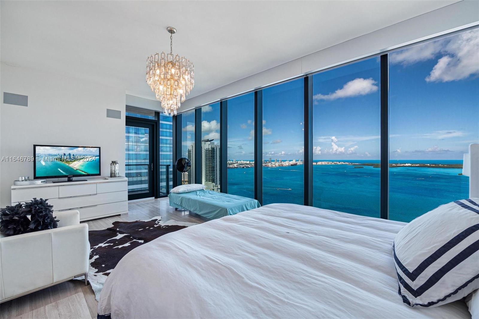 ECHO BRICKELL CONDO - Residential