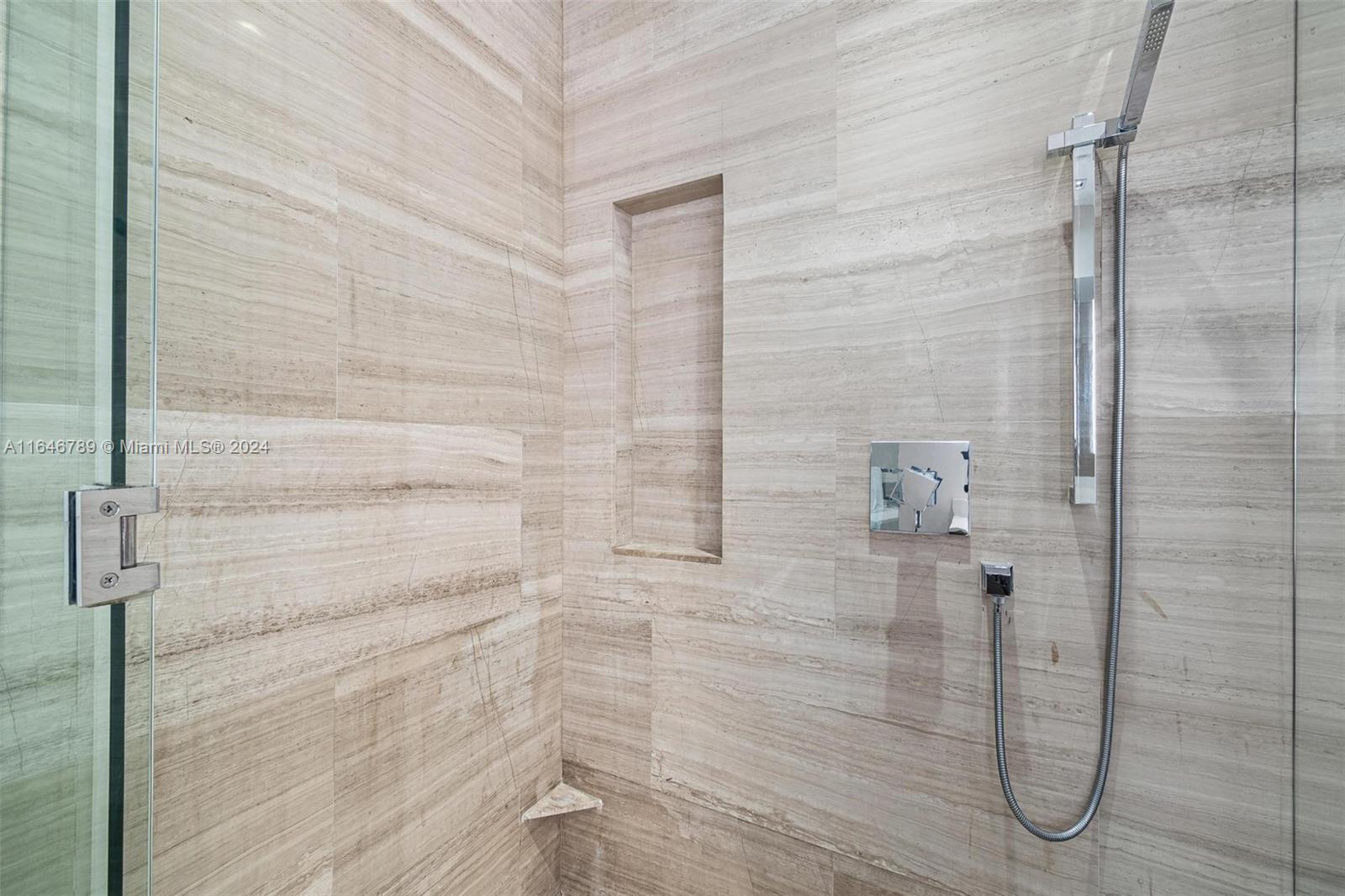 ECHO BRICKELL CONDO - Residential