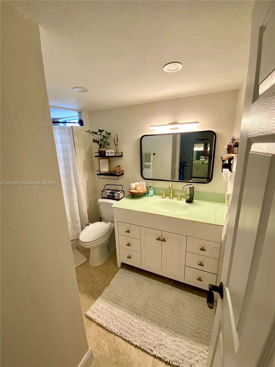 4600 SW 67th Ave 240