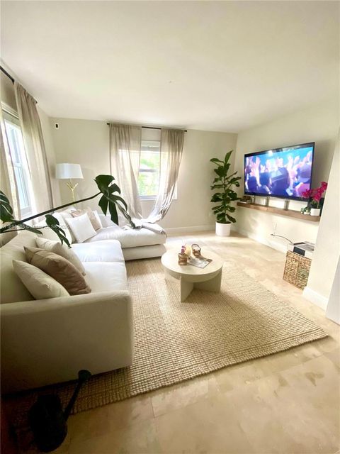 4600 SW 67th Ave 240 Miami FL 33155