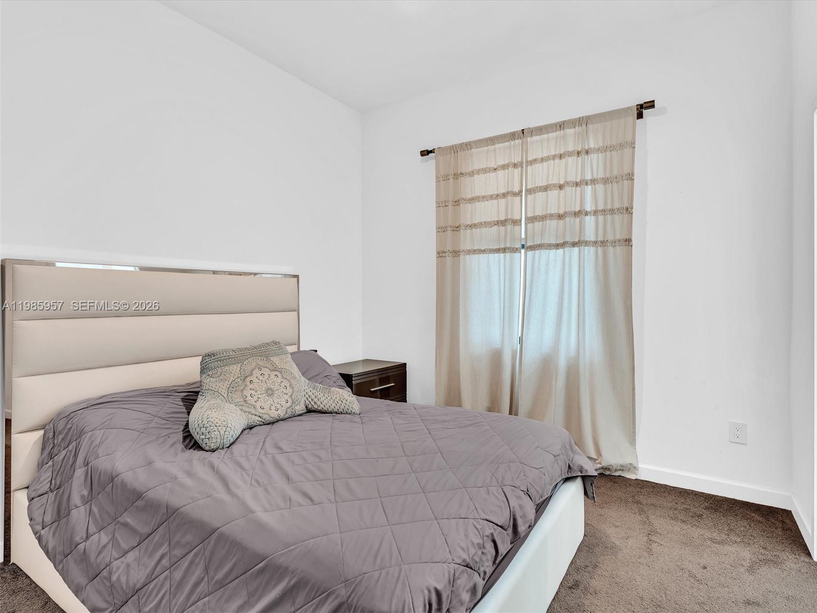 WHISPERING OAKS - Residential Lease