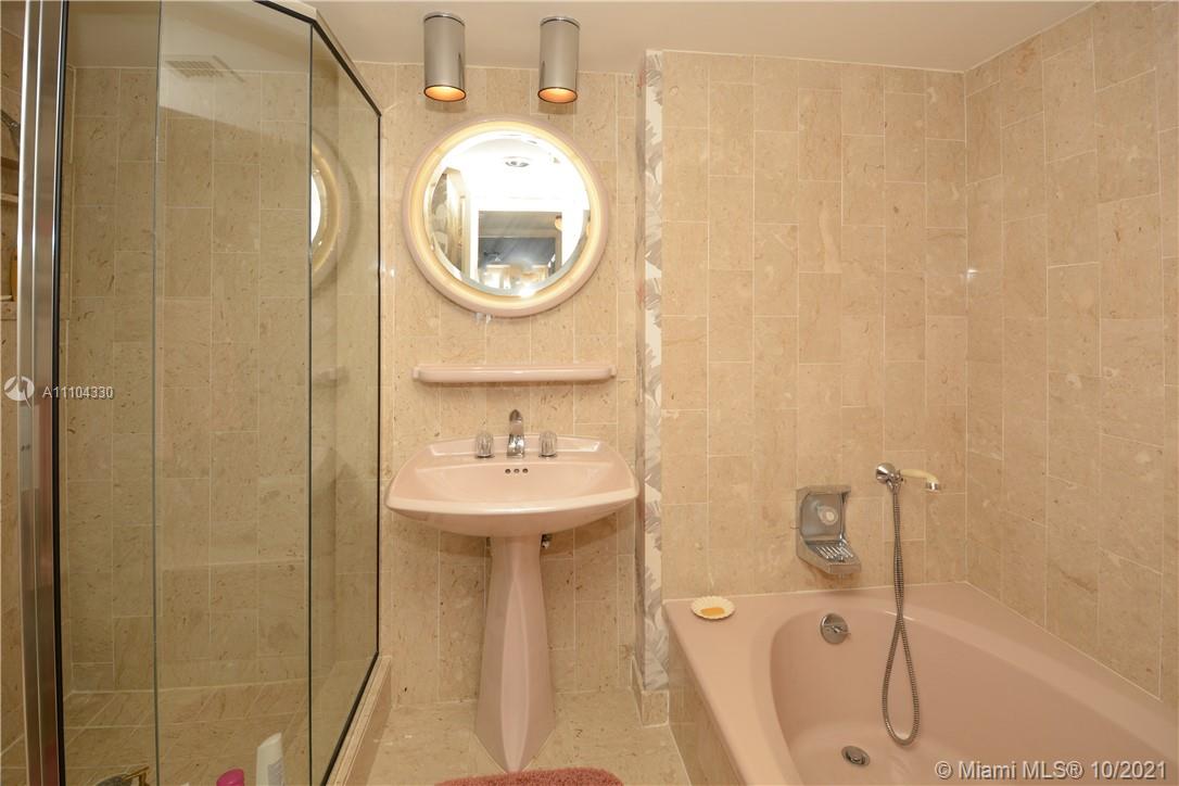 POINT OF AMERICAS - Residential Lease