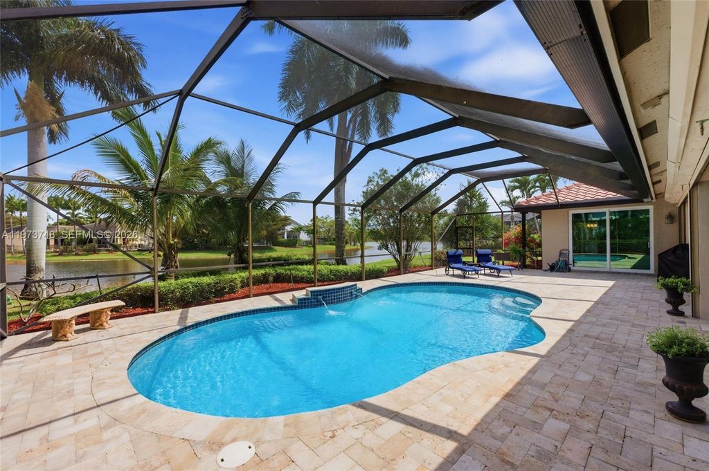 Photo of 158 Dockside Cir, Weston, FL 33327 (MLS # A11973748)