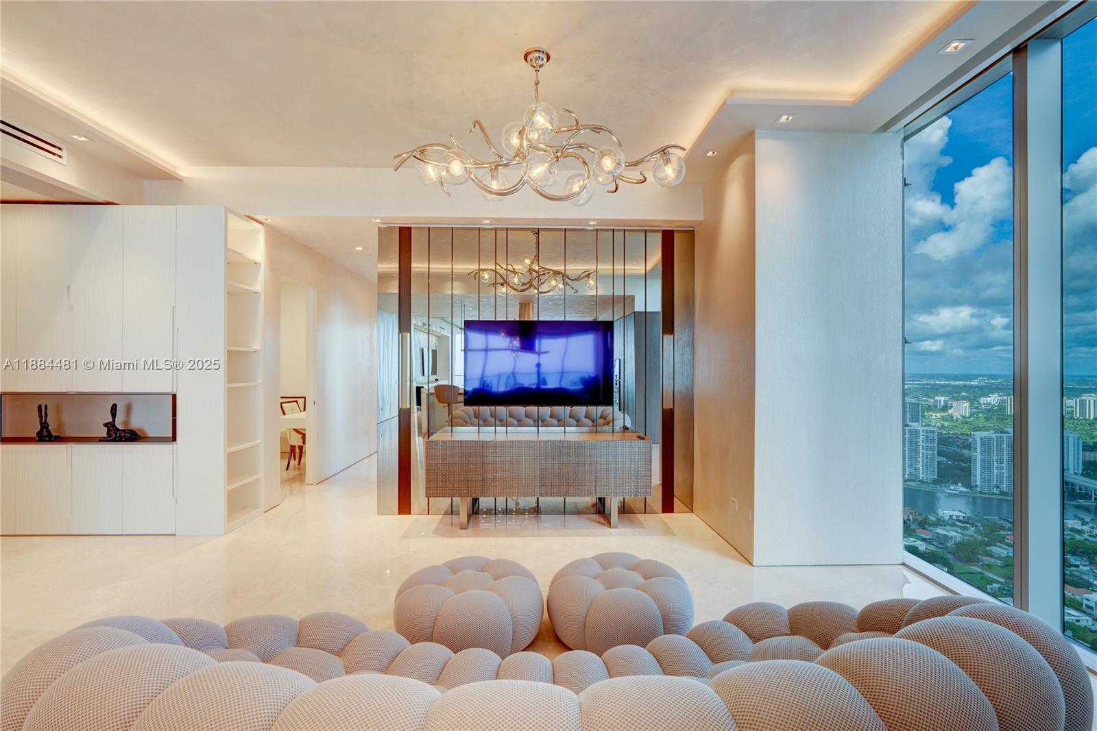 TURNBERRY OCEAN CLUB - Residential Lease