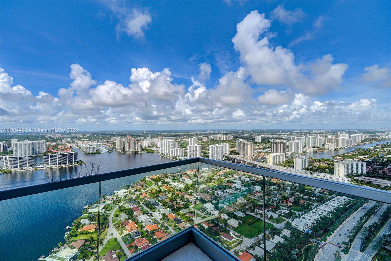 TURNBERRY OCEAN CLUB - Residential Lease