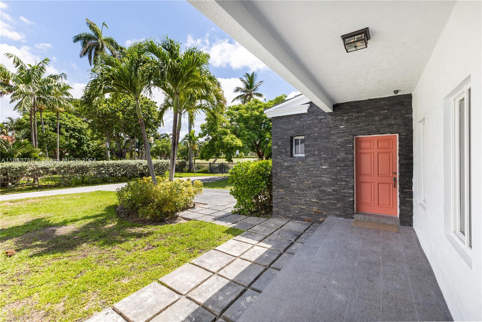 LA GORCE GOLF SUB - Residential