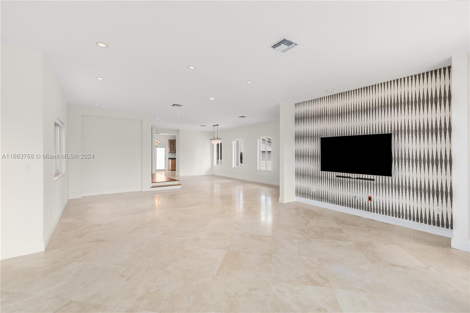 LA GORCE GOLF SUB - Residential