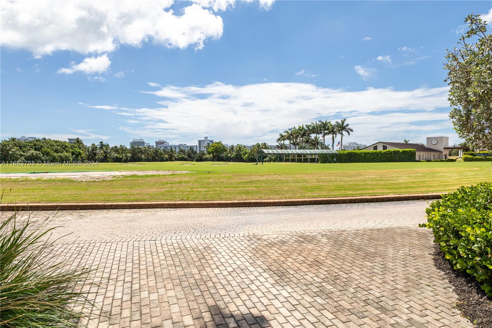 LA GORCE GOLF SUB - Residential