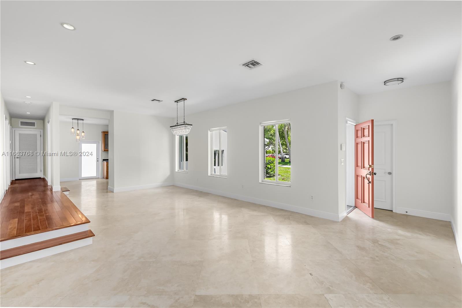 LA GORCE GOLF SUB - Residential