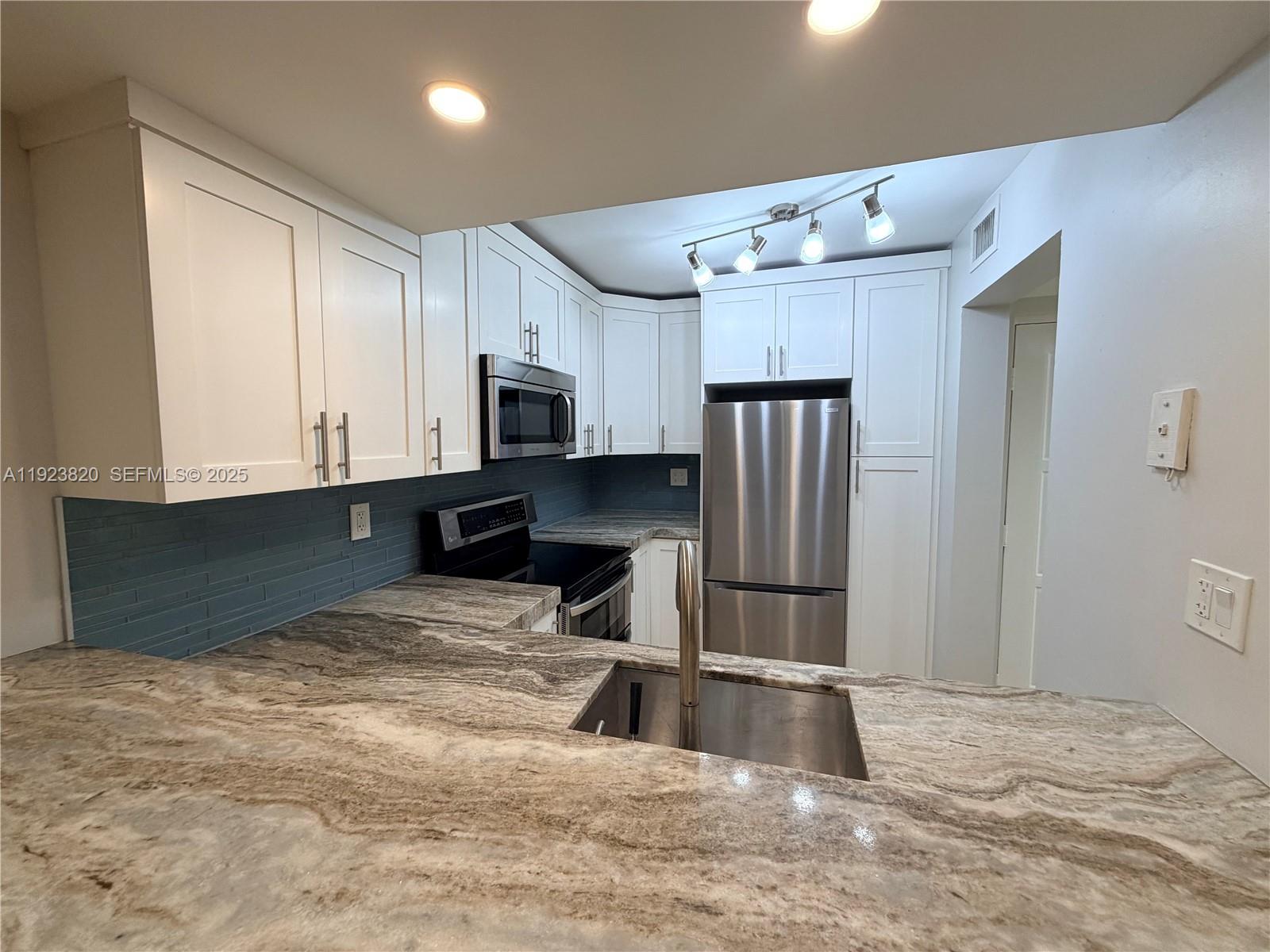 13255 SW 88th Ln 107-CS