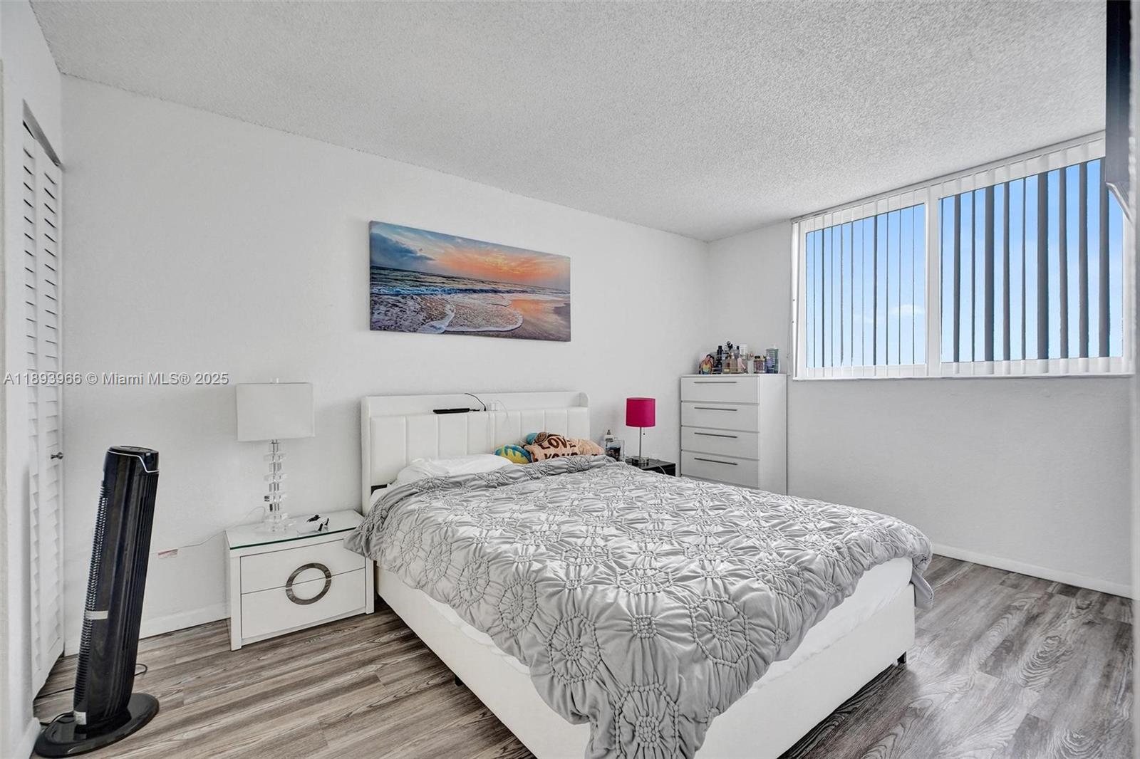 HARBOUR POINTE OF MIAMI C - Residential