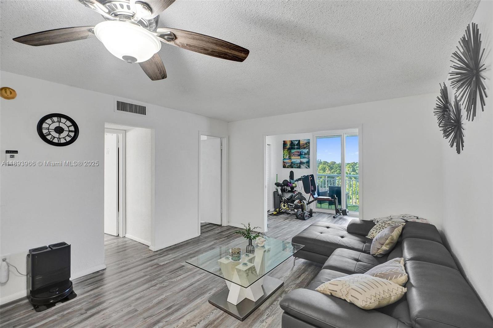 HARBOUR POINTE OF MIAMI C - Residential