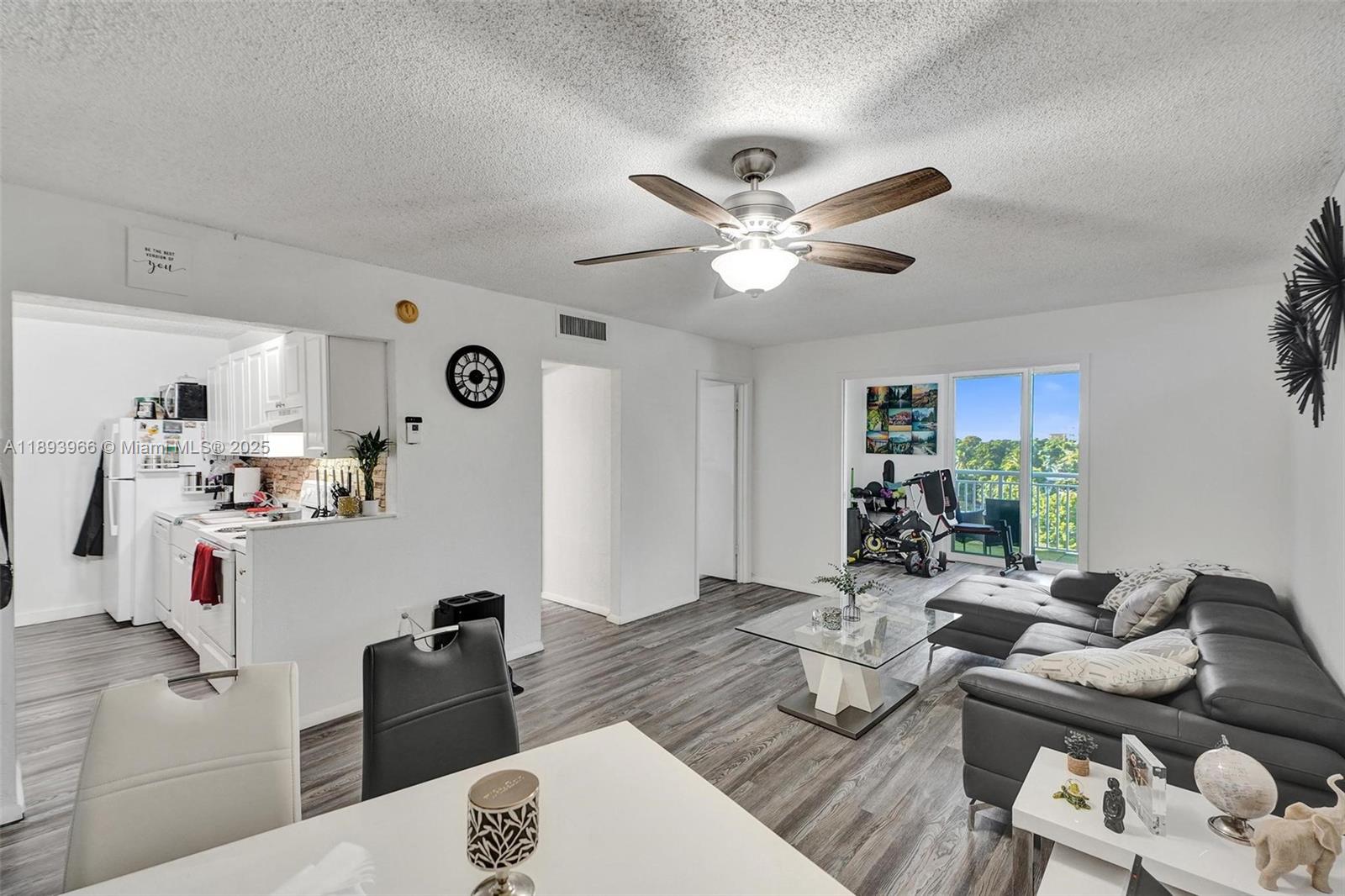 HARBOUR POINTE OF MIAMI C - Residential