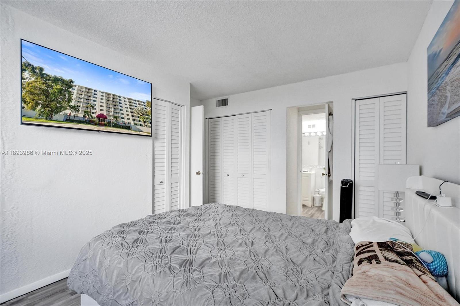 HARBOUR POINTE OF MIAMI C - Residential