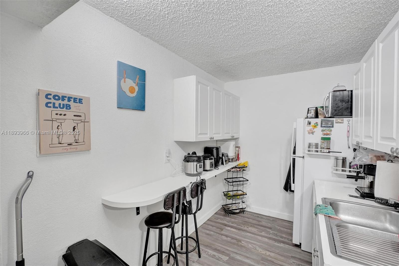 HARBOUR POINTE OF MIAMI C - Residential