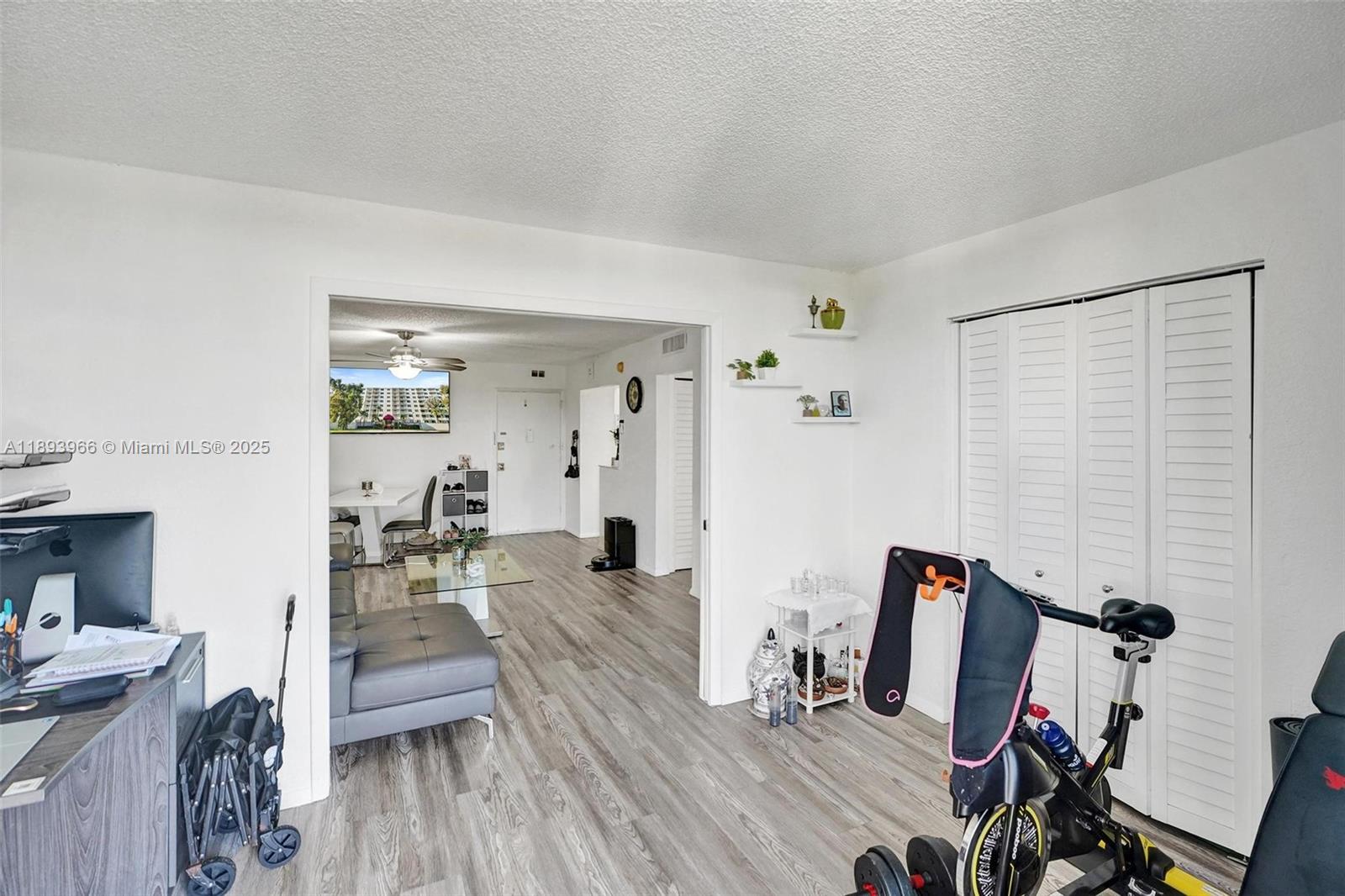 HARBOUR POINTE OF MIAMI C - Residential