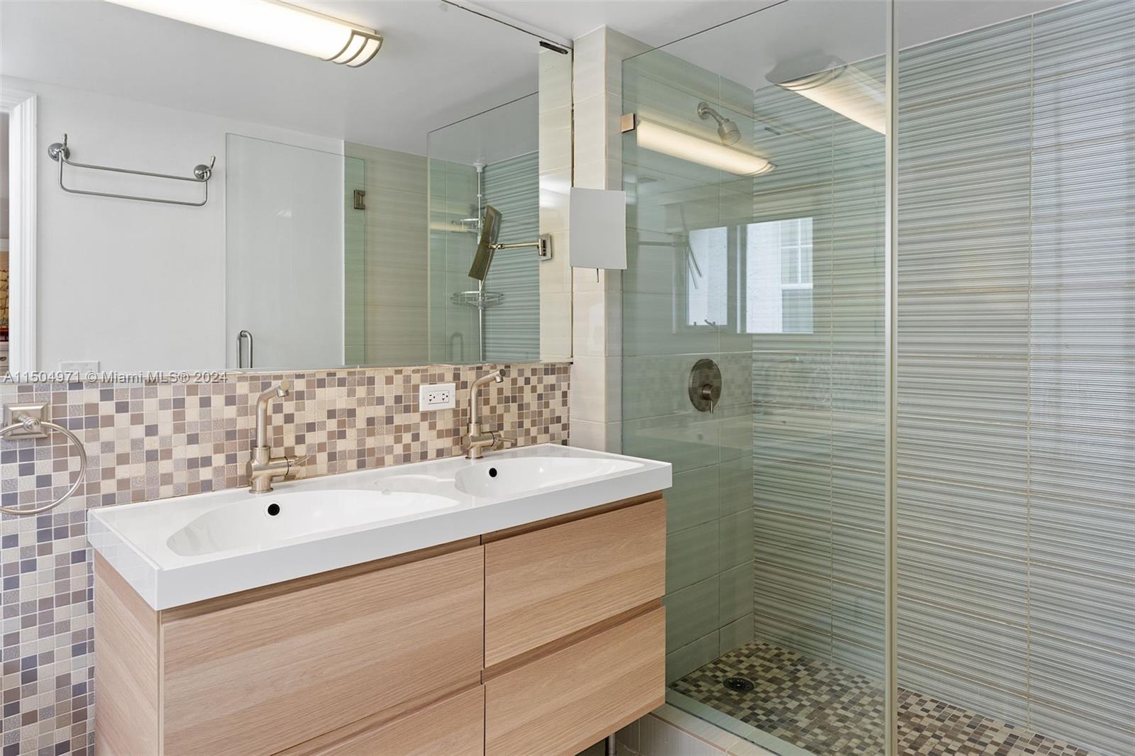 THE DANTON CONDO - Residential Lease