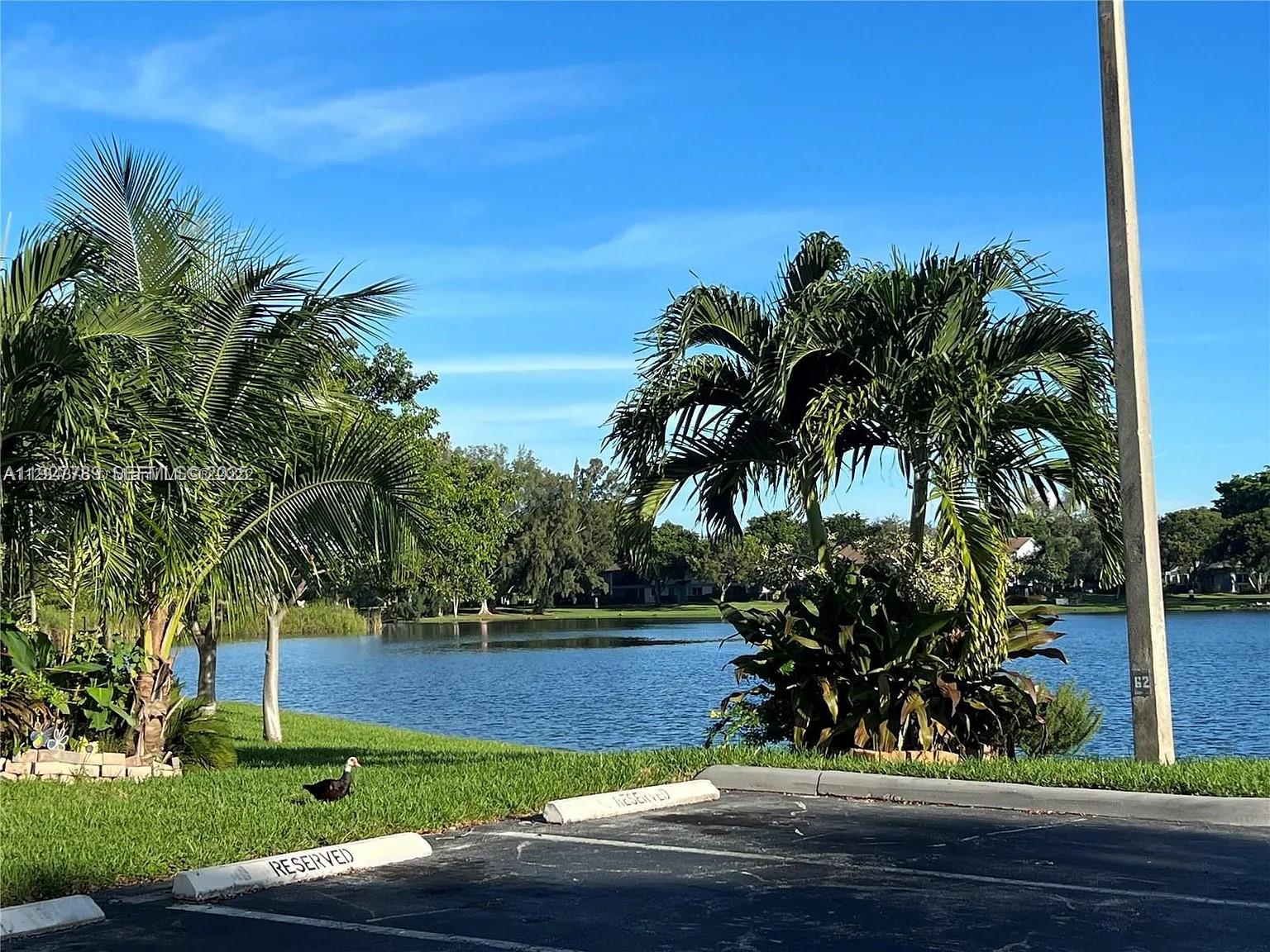 LAKEVIEW CLUB CONDO - Residential Lease