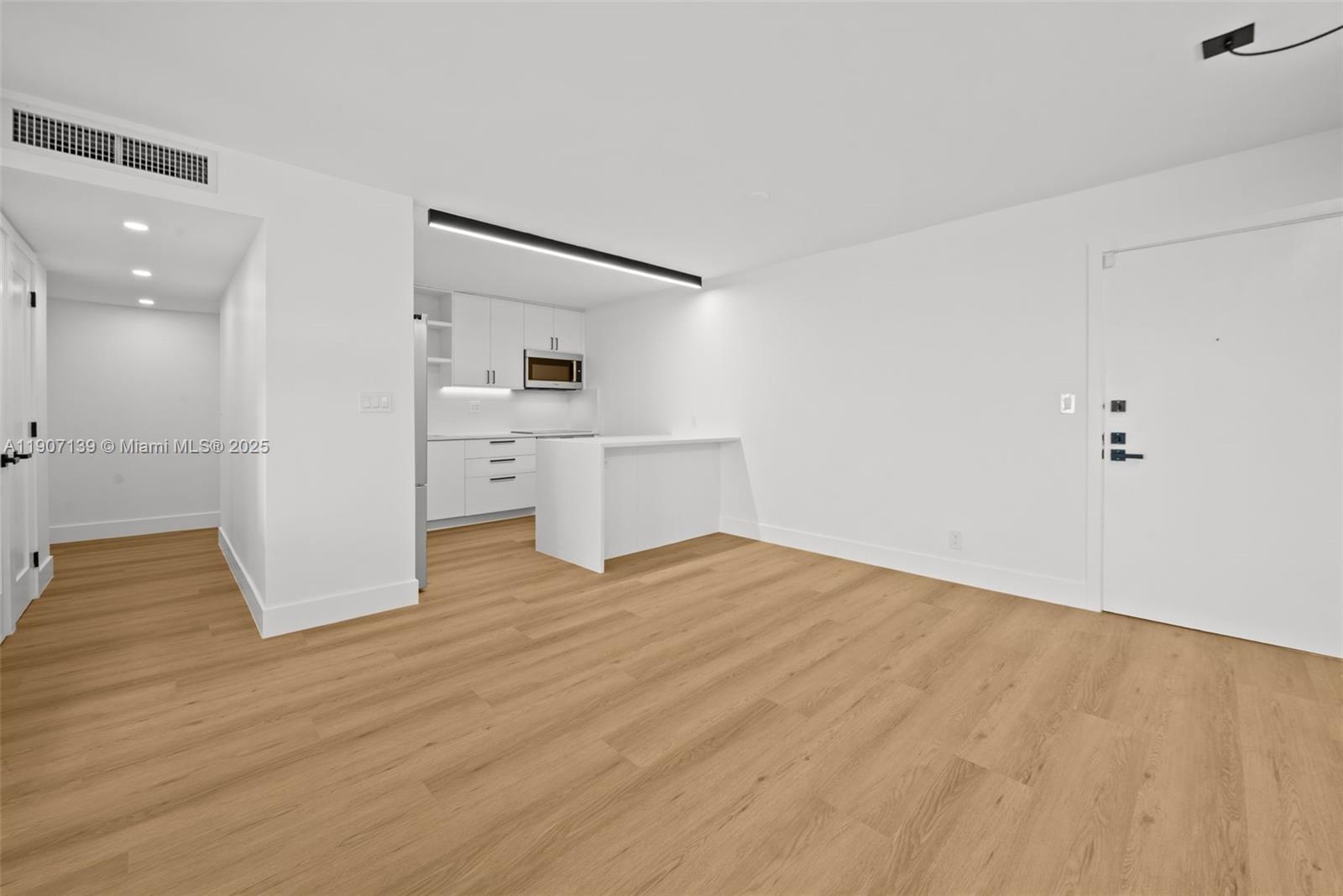 GRANDA DADELAND CONDO - Residential Lease