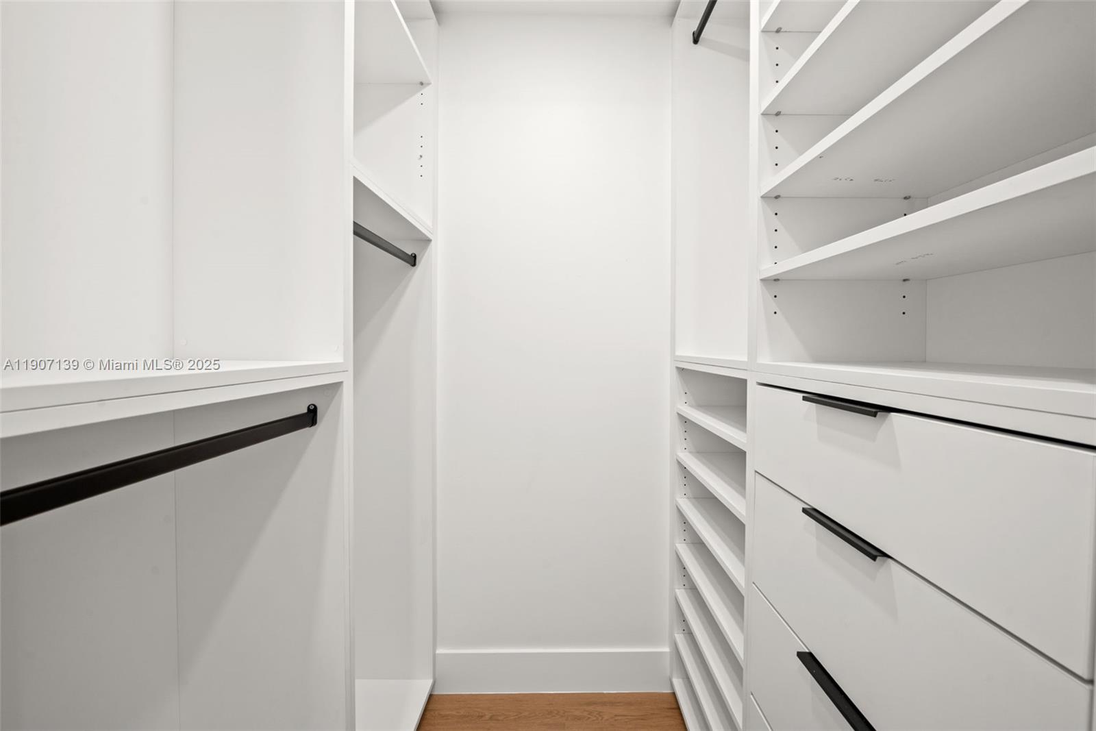 GRANDA DADELAND CONDO - Residential Lease