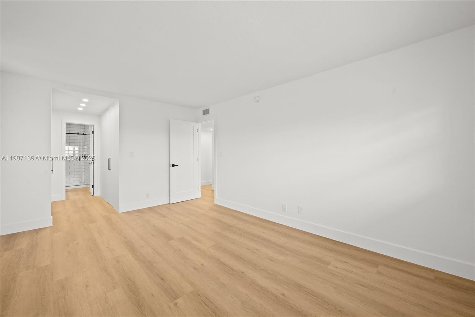 GRANDA DADELAND CONDO - Residential Lease