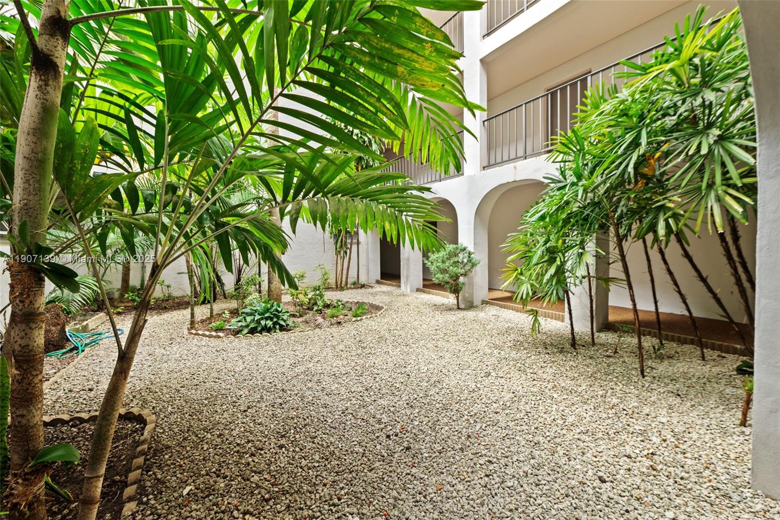 GRANDA DADELAND CONDO - Residential Lease