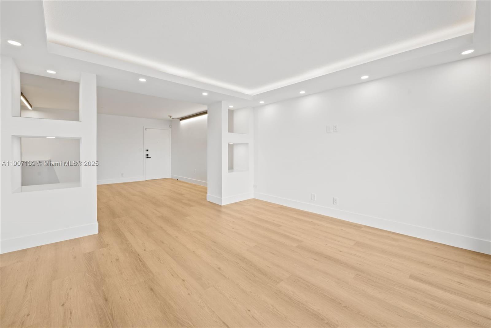 GRANDA DADELAND CONDO - Residential Lease