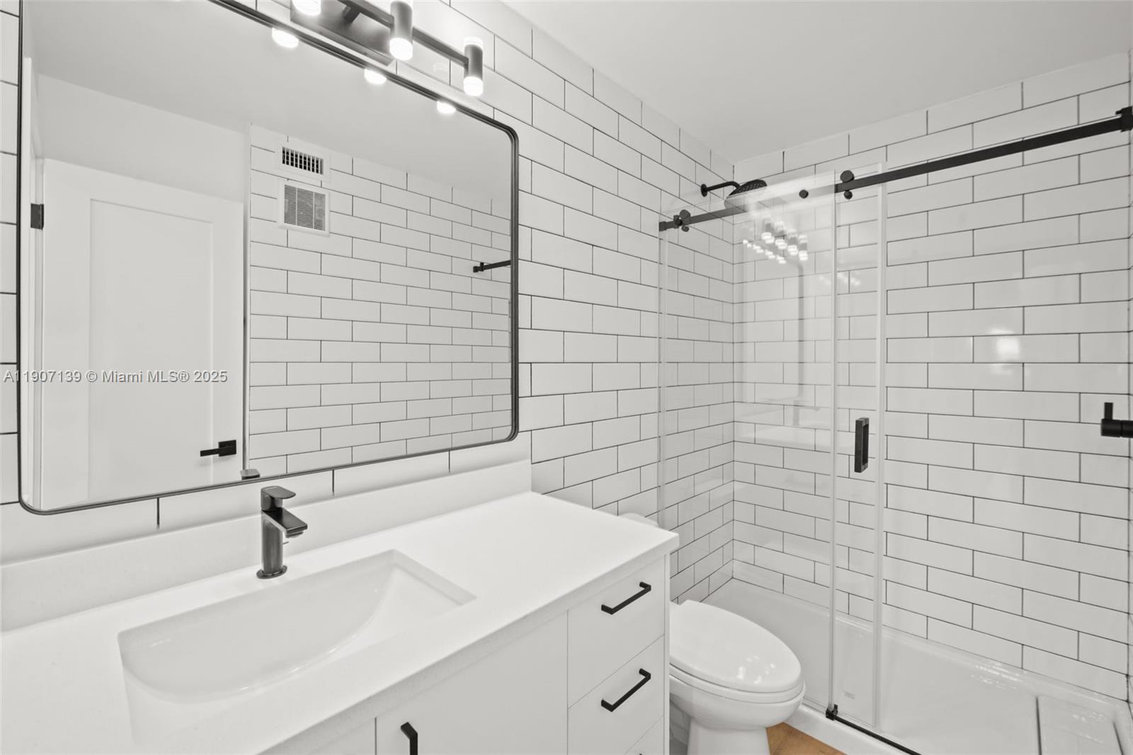 GRANDA DADELAND CONDO - Residential Lease