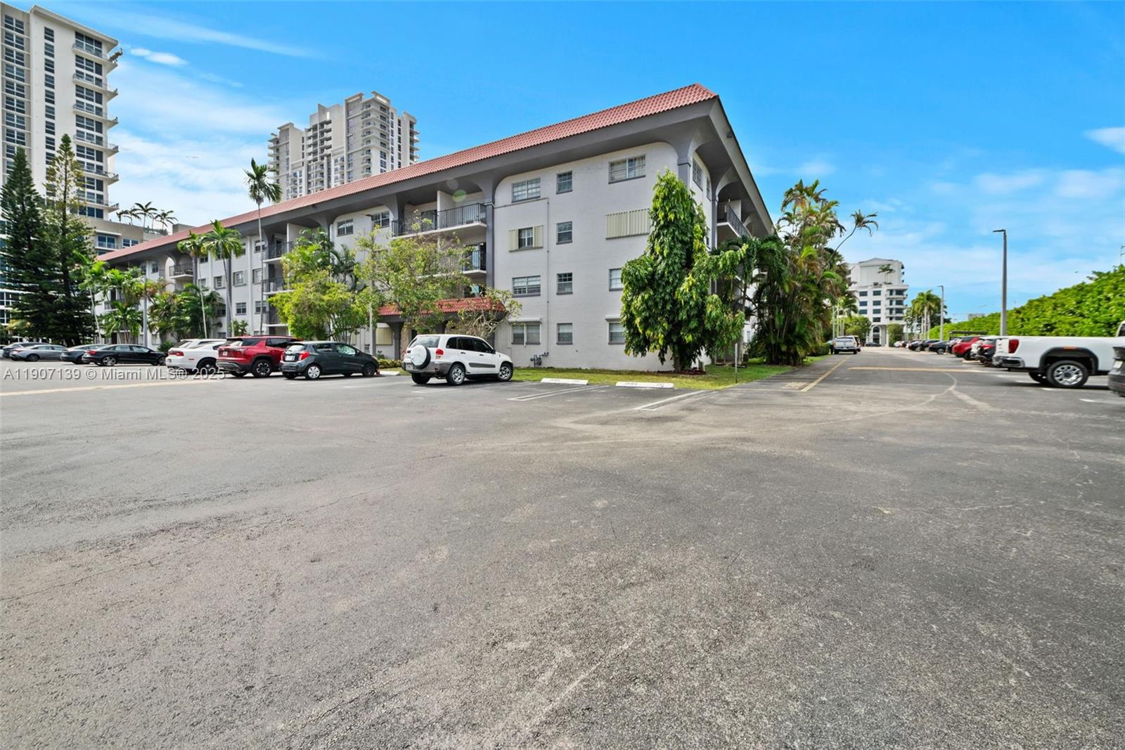 GRANDA DADELAND CONDO - Residential Lease