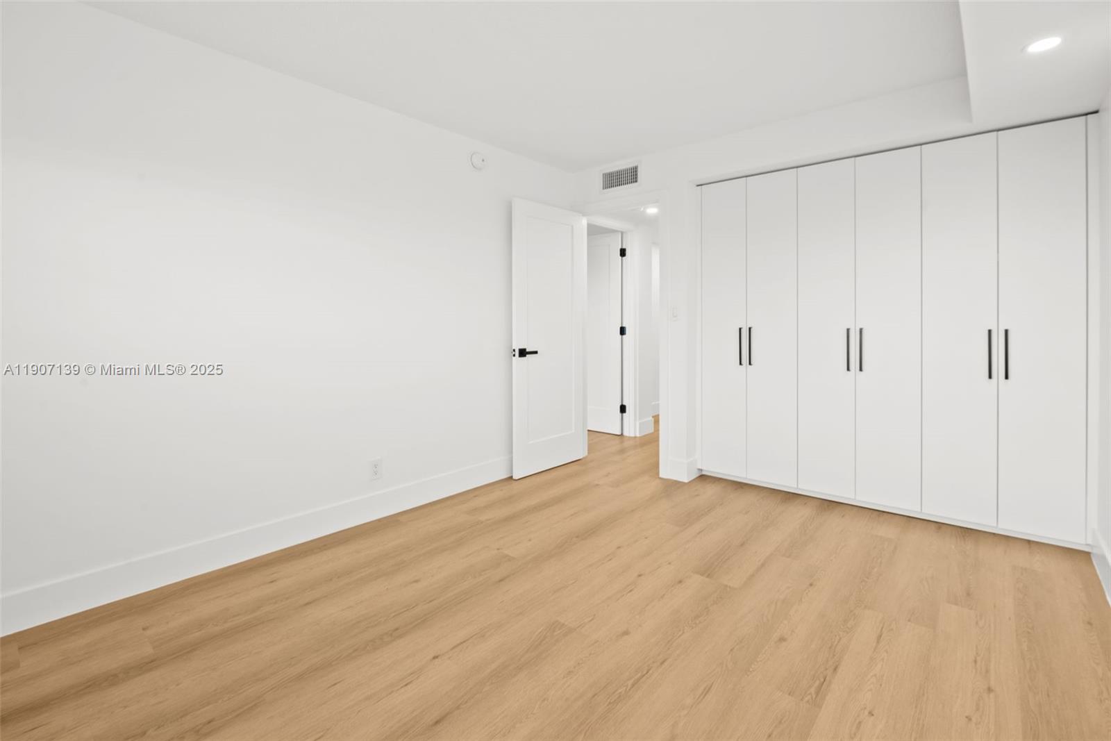 GRANDA DADELAND CONDO - Residential Lease