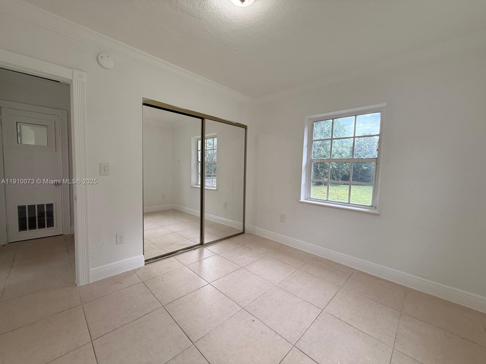 MIAMI GARDENS ESTATES SEC - Residential