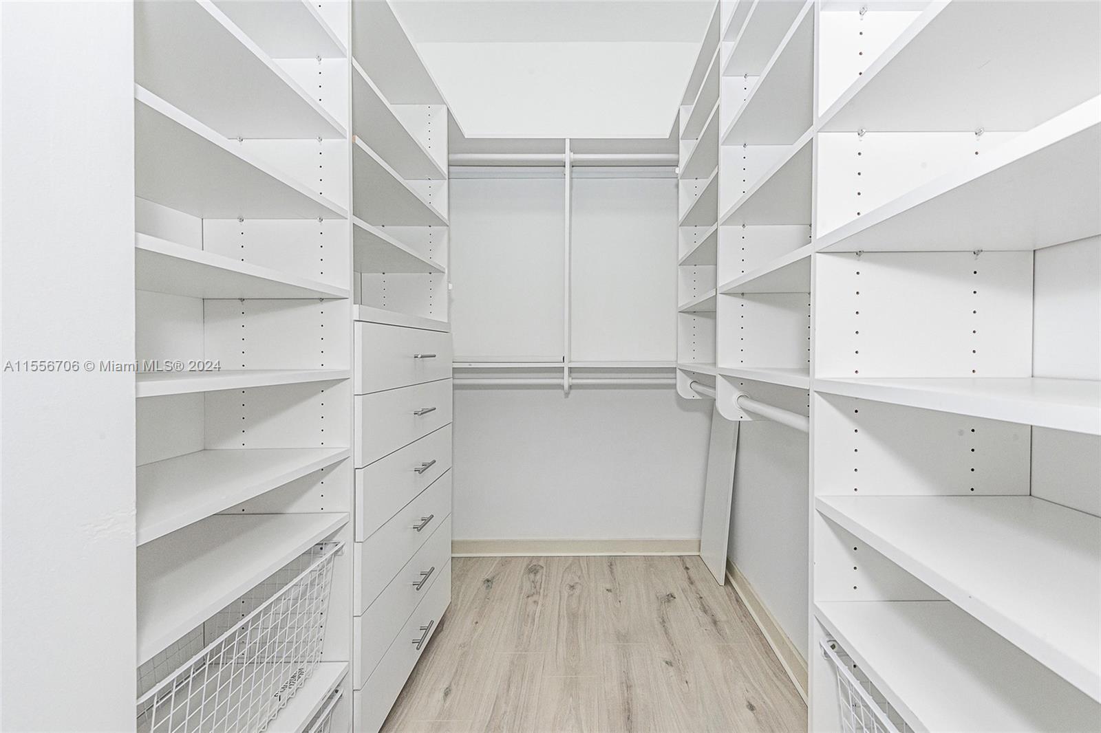 THE COURTYARDS AT THE POI - Residential