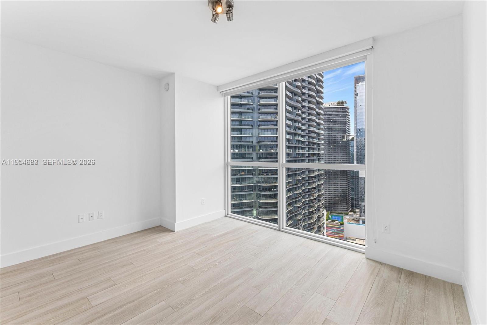 THE BOND (1080 BRICKELL) - Residential