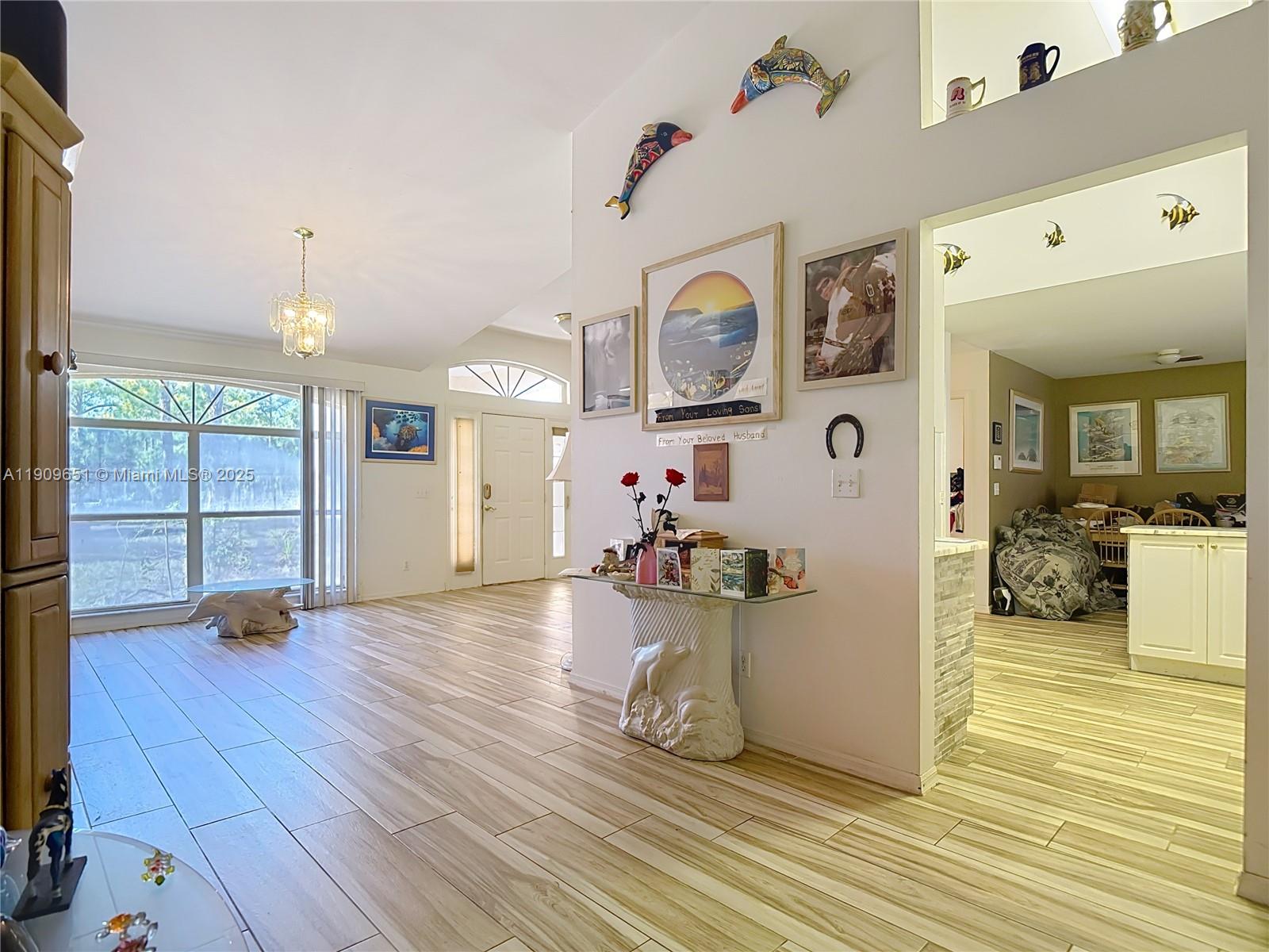 341800 - GOLDEN GATE EST U - Residential