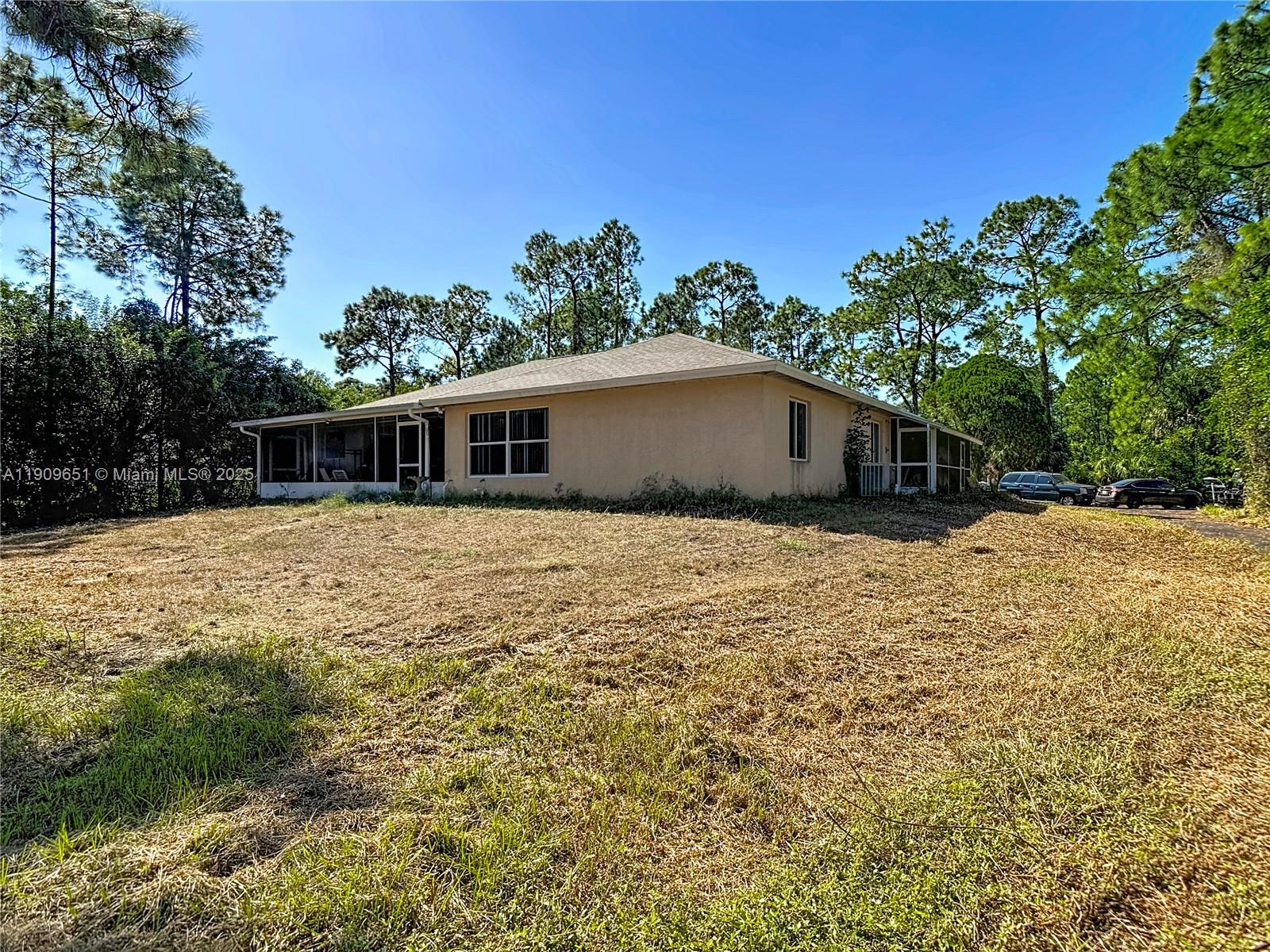 341800 - GOLDEN GATE EST U - Residential