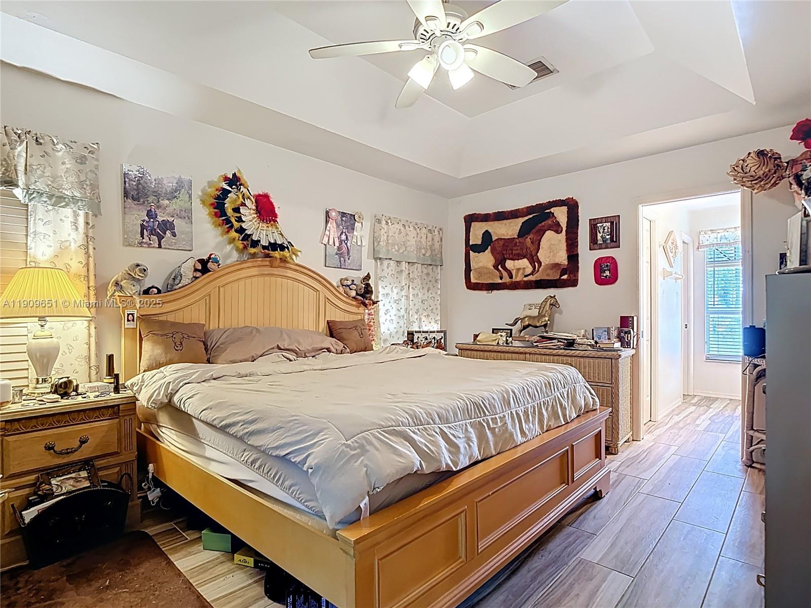 341800 - GOLDEN GATE EST U - Residential