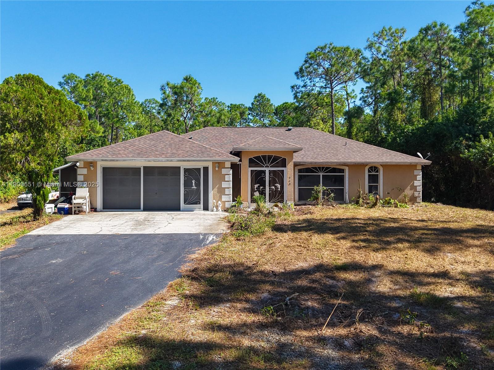 341800 - GOLDEN GATE EST U - Residential