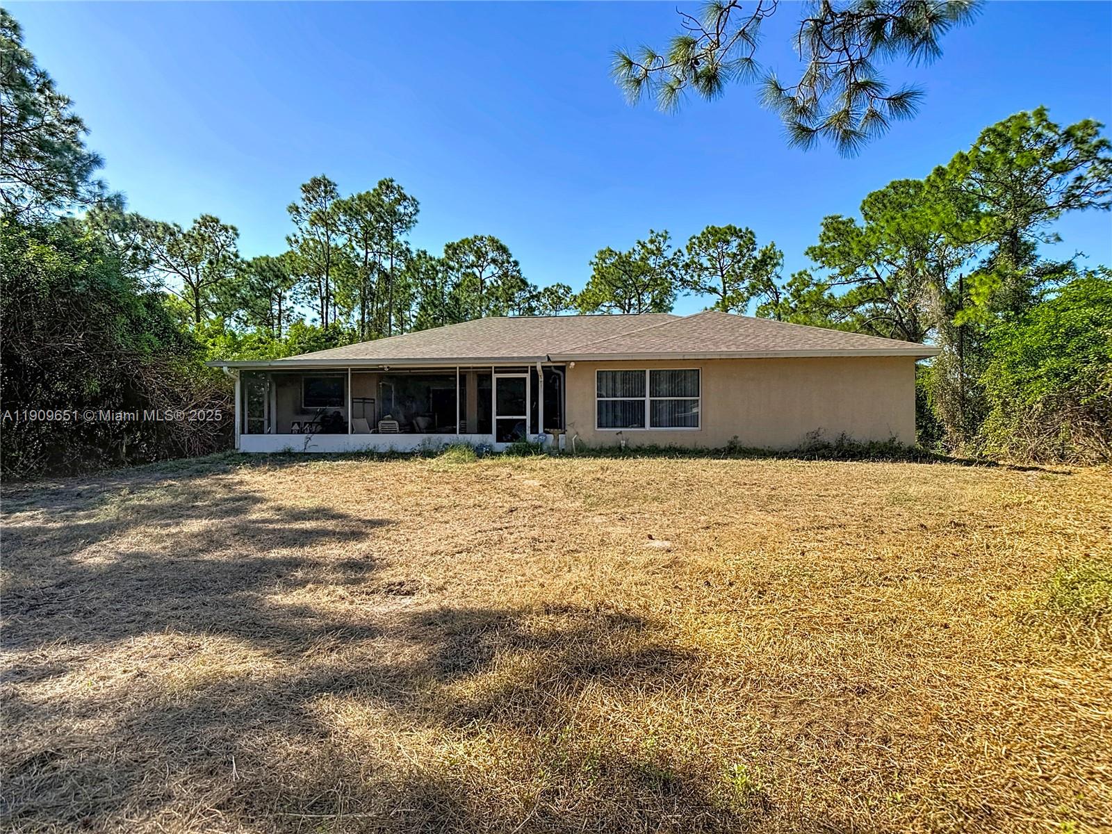 341800 - GOLDEN GATE EST U - Residential