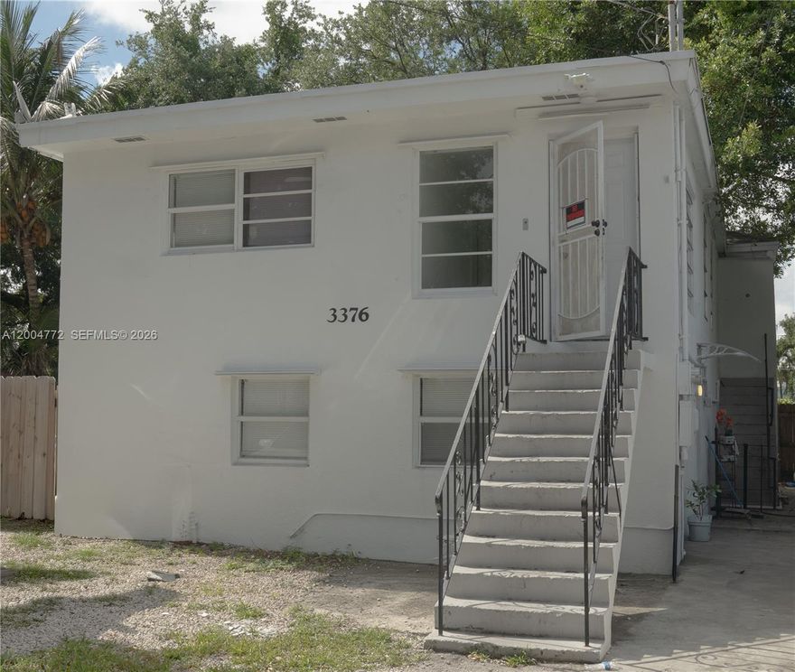 Investor’s Dream or Perfect House Hack Opportunity! Discover incredible potential with this well-located duplex in Miami-Dade County, ideally positioned just minutes from Hialeah and Coral Gables, two of Miami’s most in-demand areas for employment, dining, and culture.
Situated on a large lot, this property offers room to expand, redevelop, or enjoy as-is with stable income already in place. One unit is currently rented, providing immediate cash flow, while the other offers the opportunity for higher rents or the perfect setup for an owner-occupant to offset their mortgage.
The oversized yard opens the door for future growth, add another unit, create outdoor living spaces, or redevelop for maximum return. Its central location also provides easy access to major highways, Miami International Airport, and Downtown Miami, making commuting a breeze.
This property presents an excellent opportunity for both investors and end-users.
Whether you're looking to generate income, expand your portfolio, or live in one unit while renting the other, this property offers flexibility and upside in a prime Miami-Dade location.