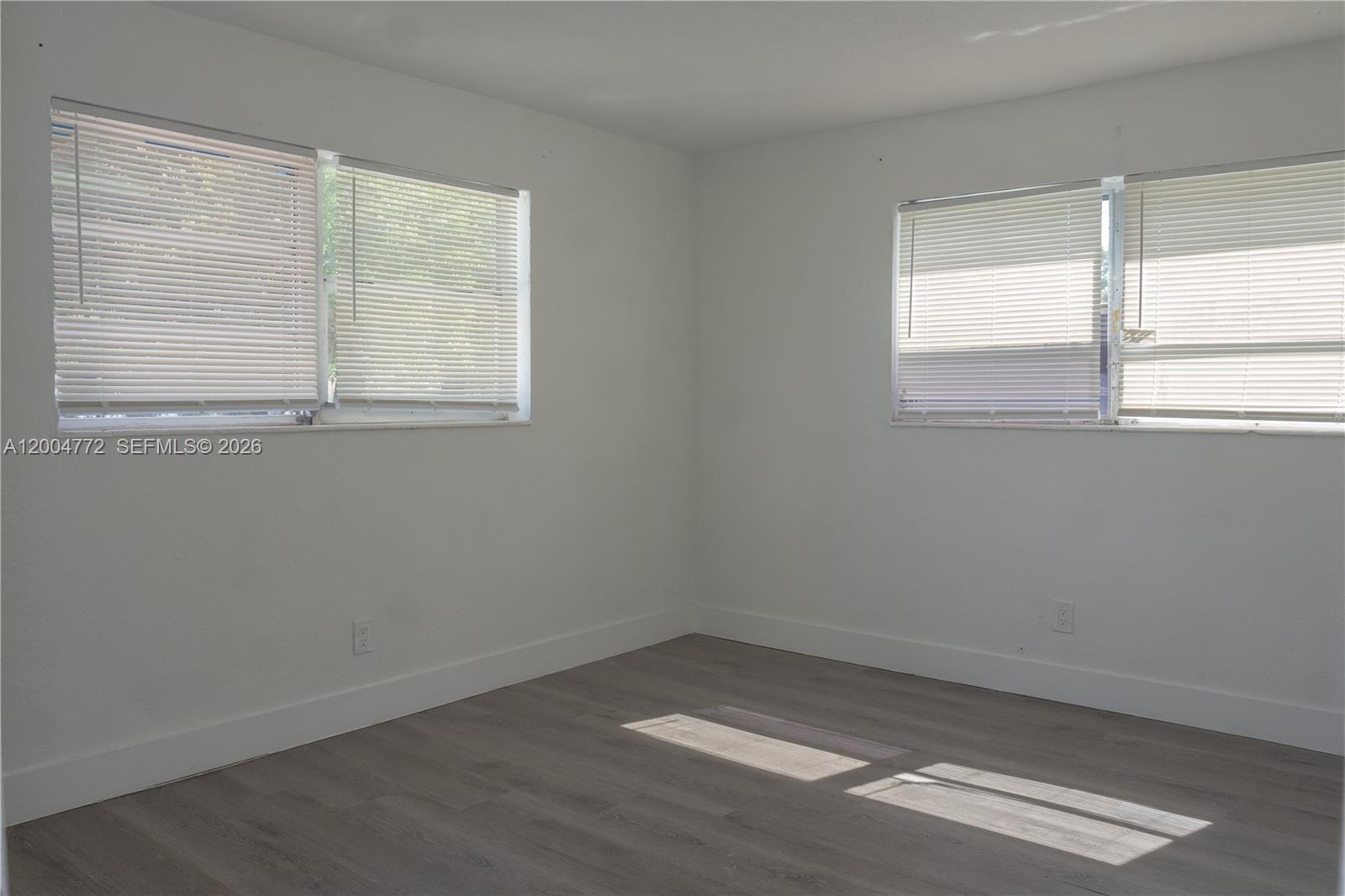 SEMINOLE LAWN - Residential Income