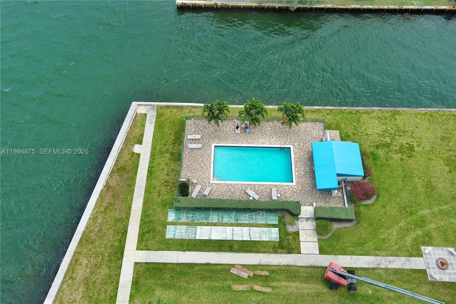 The Shores Condo - Residential