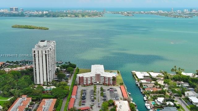 The Shores Condo - Residential
